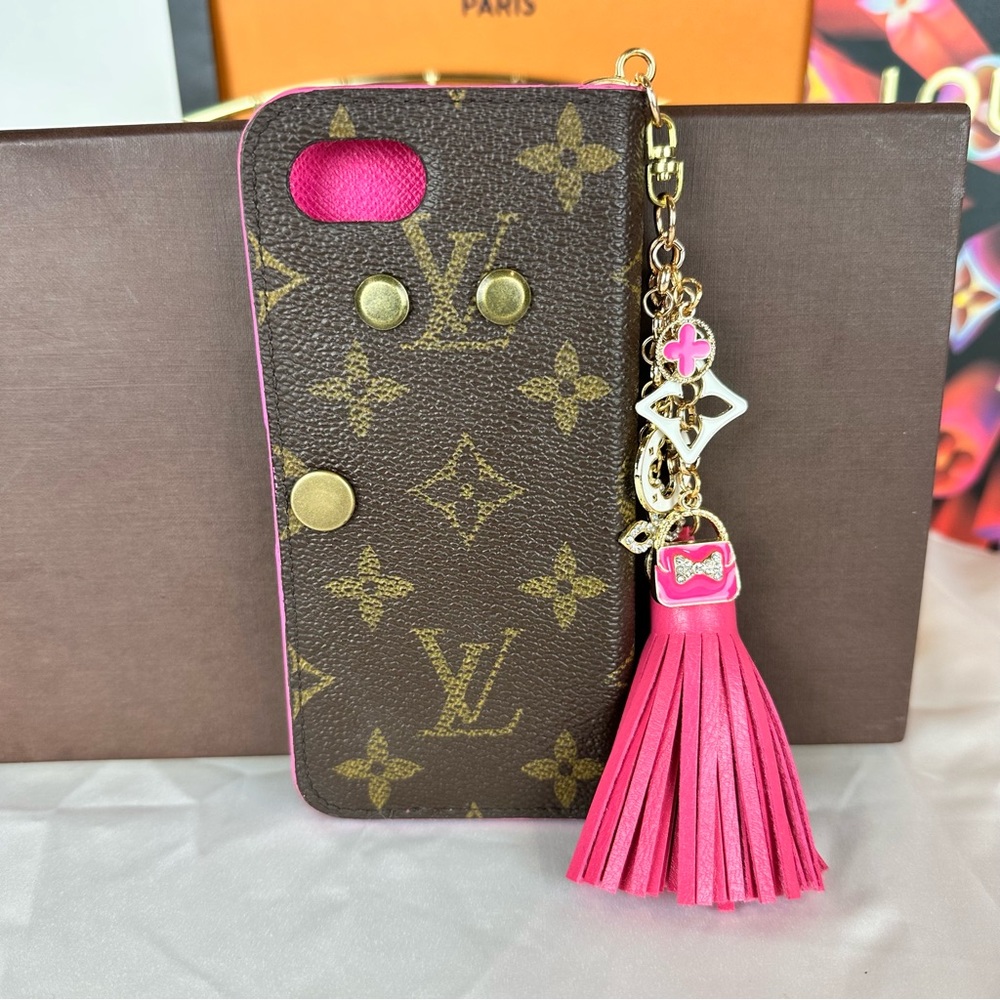 Louis Vuitton 4 key holder wallet with bag charm keychain CUSTOM - Picture 2 of 16